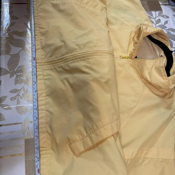 Lands End Lightweight Rain  Jacket Womens Size L 42-44  Yellow Coat Unisex - Picture 8 of 11